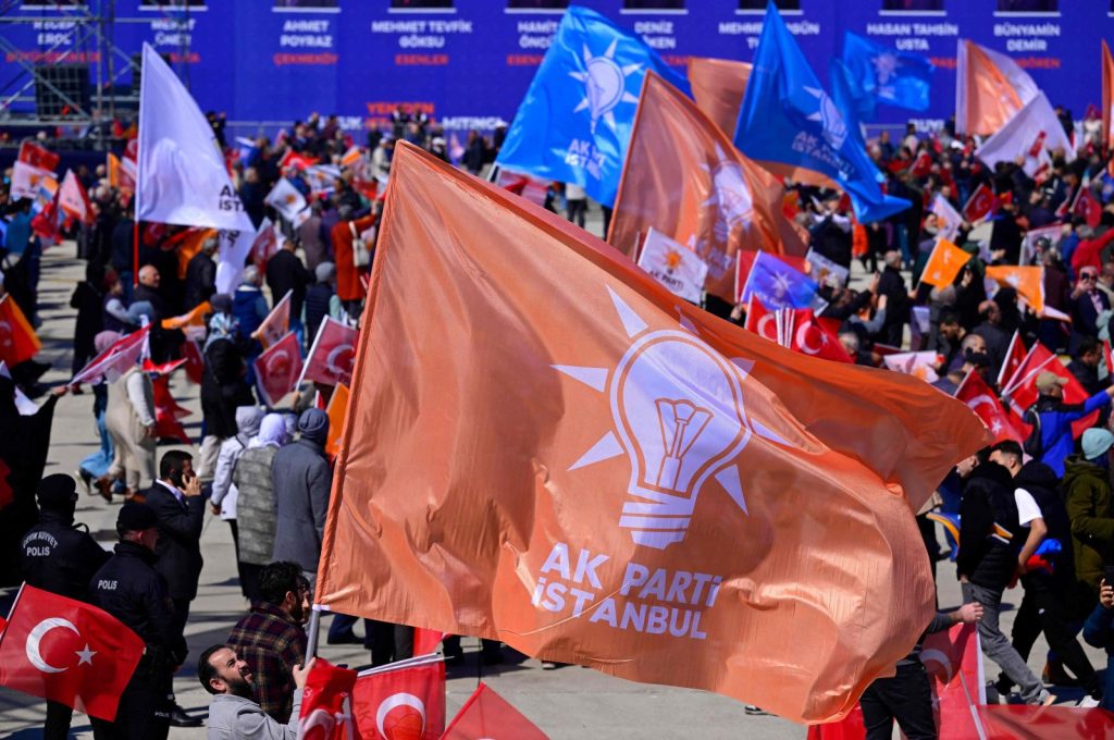 What is the latest picture ahead of local elections in Türkiye?