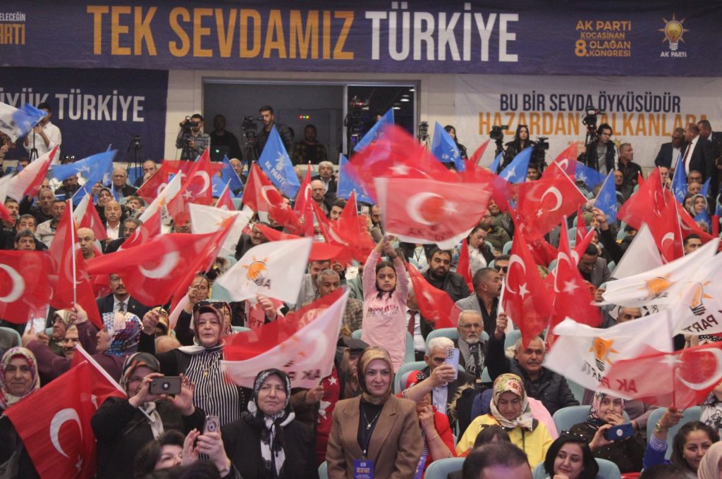Türkiye’s ruling party hails returning voters