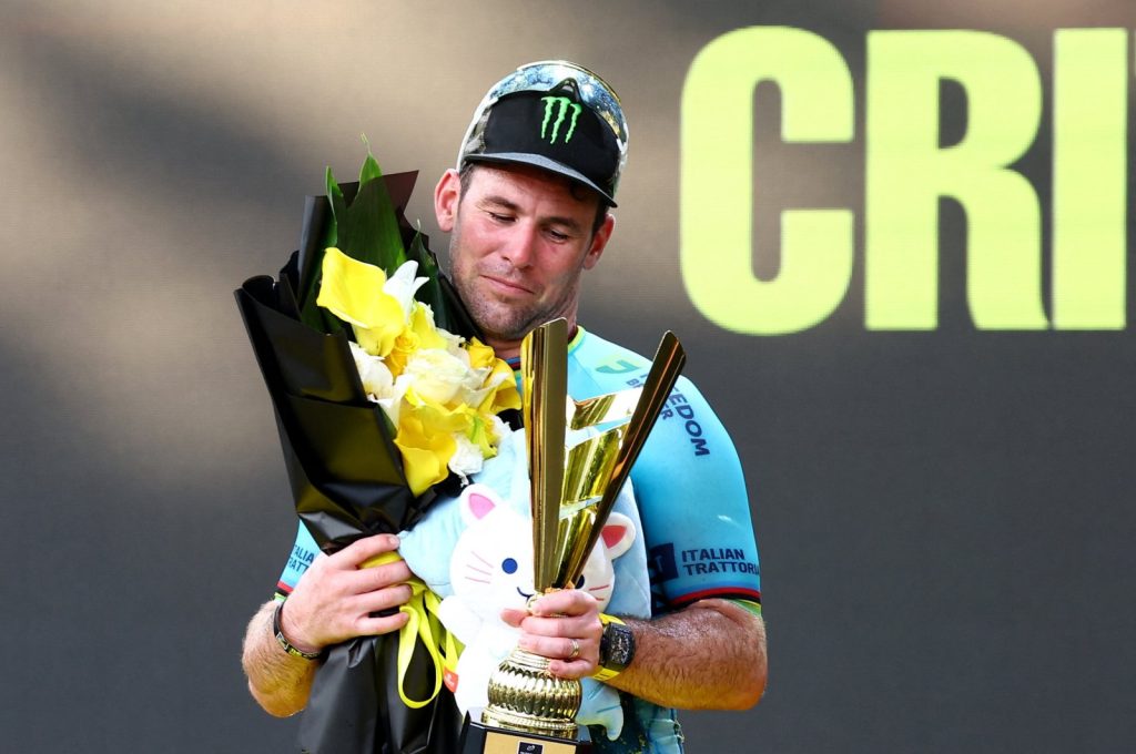 Cycling great Cavendish ends career with trademark win in Singapore