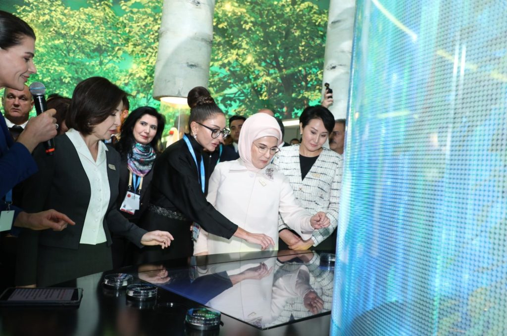 Emine Erdoğan, Mehriban Aliyeva plant seeds for sustainable future