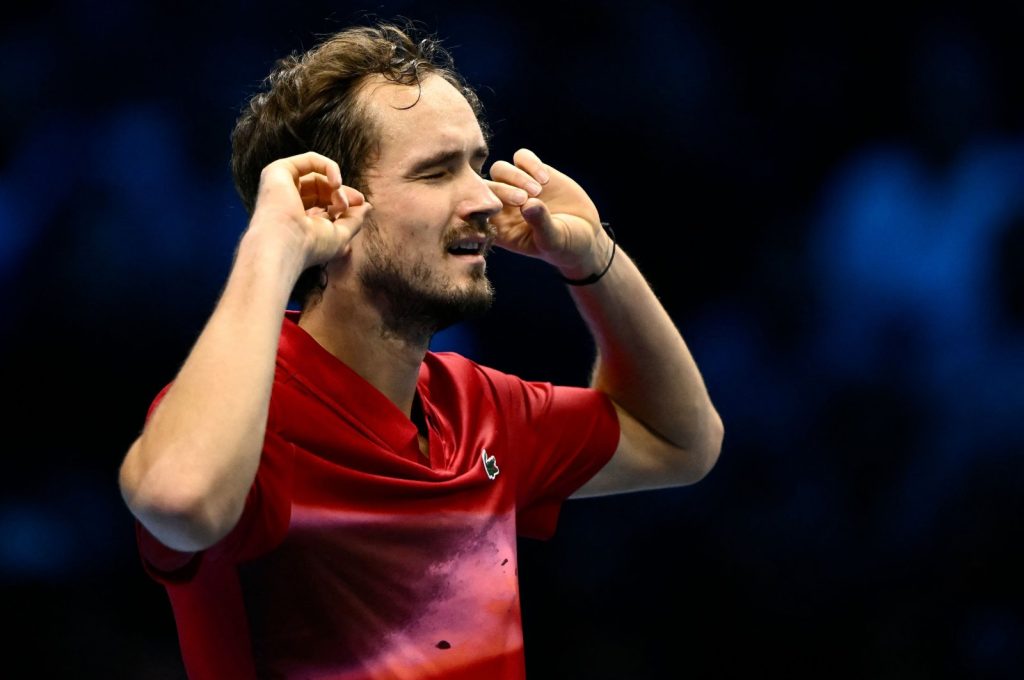 Medvedev block noise with dominant ATP Finals win over De Minaur