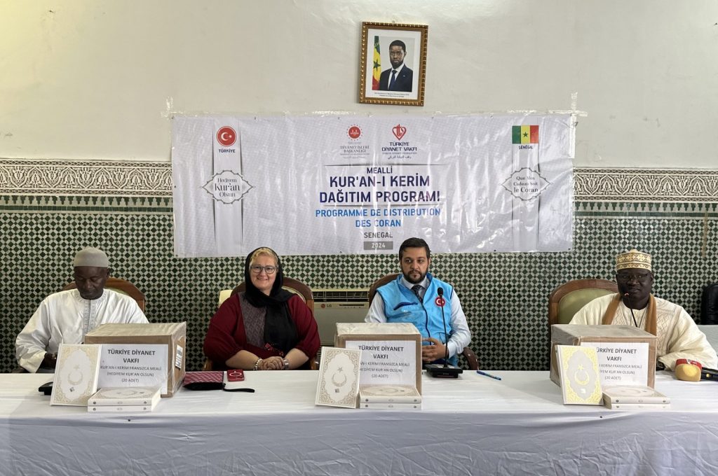 Türkiye Diyanet Foundation sends Qurans to deepen social bonds in Senegal