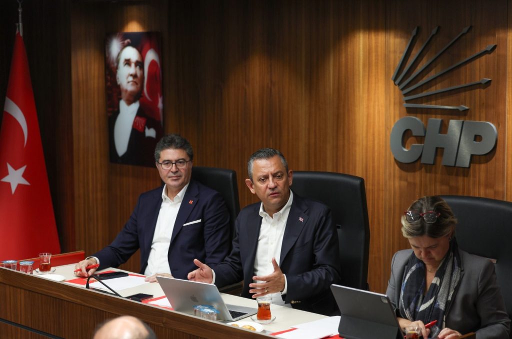 MIT chief briefs CHP delegation about Türkiye’s anti-terror fight