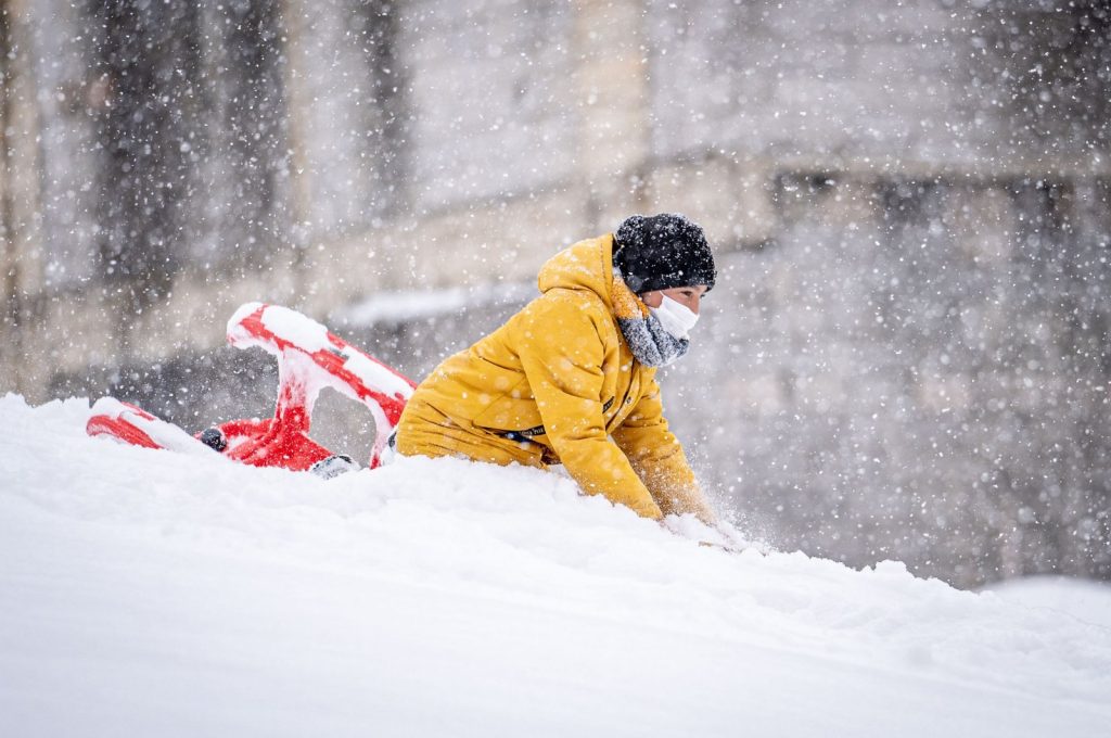 Heavy snow blankets Türkiye’s Erzurum, Erzincan, Tunceli