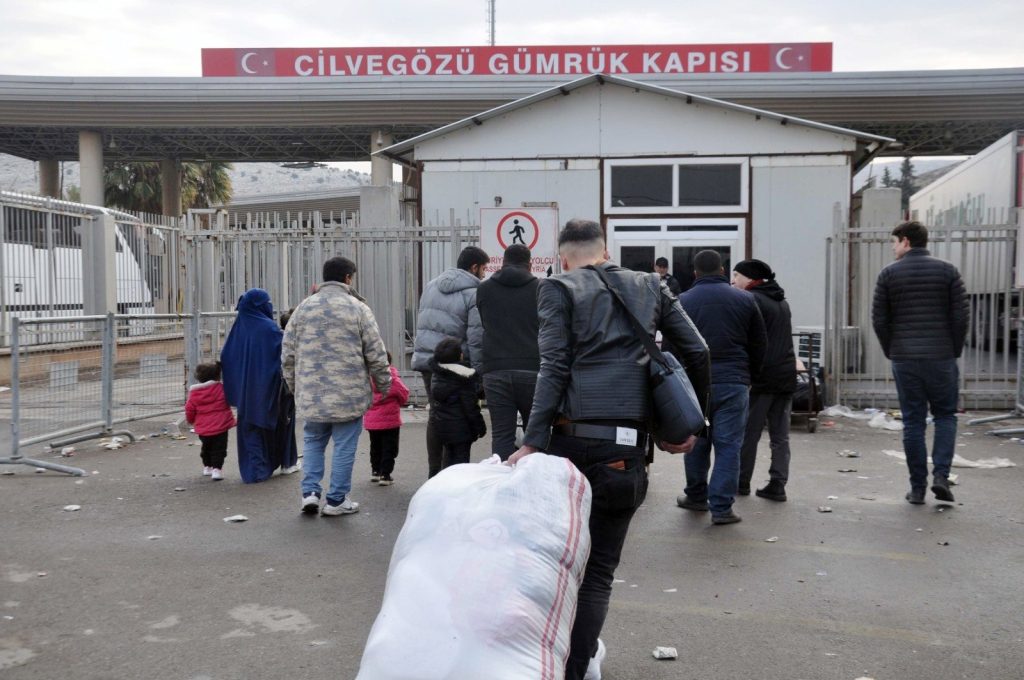 Türkiye warns Syrian refugees may be too soon for mass Aleppo return