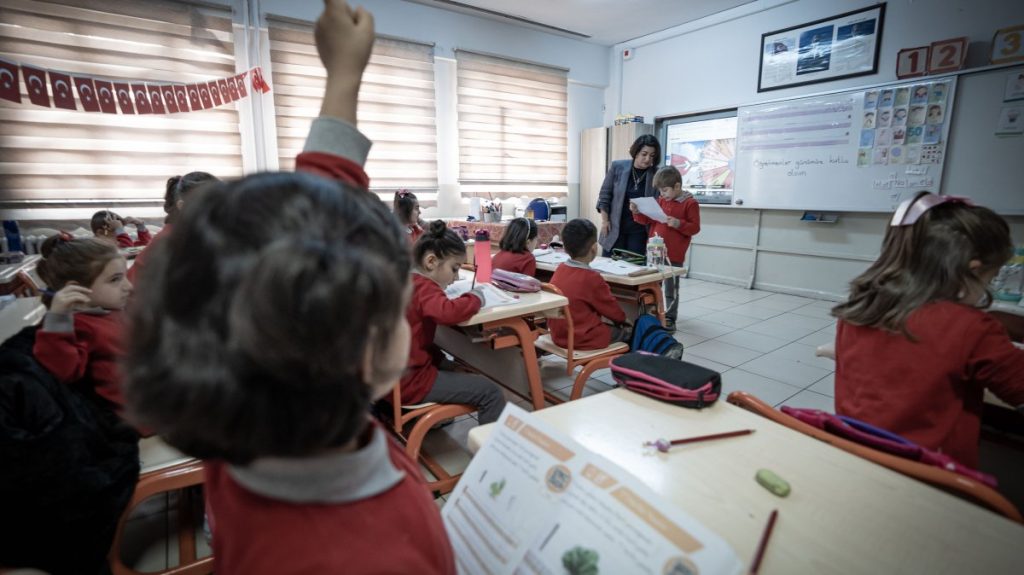 Türkiye sees big gains in TIMSS 2023 science, math results