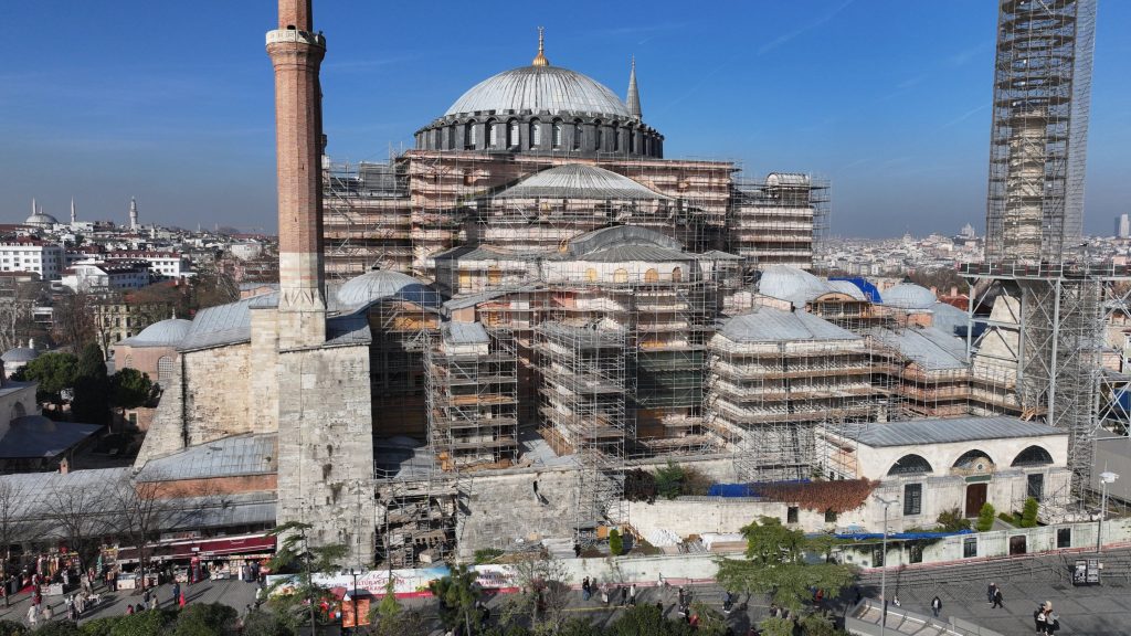 Türkiye restores over 5,900 historical foundation assets since 2002
