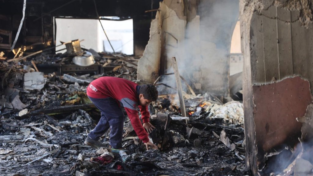 Türkiye urges world to keep eyes on Gaza under Israeli attacks