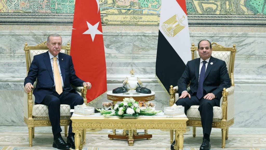 President Erdoğan, el-Sissi discuss Türkiye-Egypt ties in Cairo