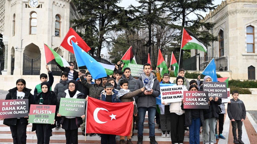 Türkiye’s civil society demands action against Gaza massacre on Jan. 1