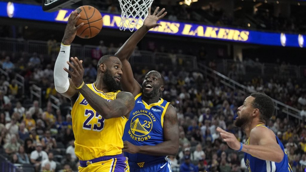 Warriors, Lakers set for Christmas show in NBA’s festive action