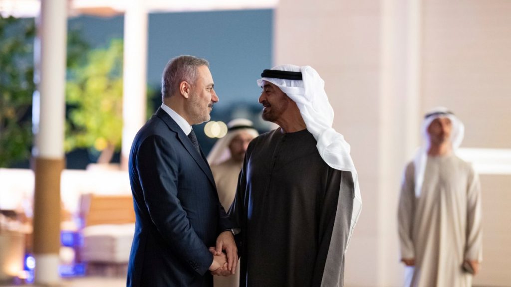 FM Fidan meets UAE president in Abu Dhabi