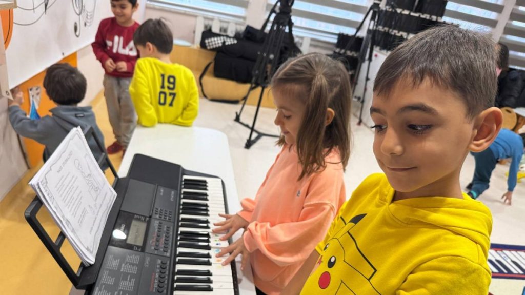 Türkiye introduces its first preschool music education public school