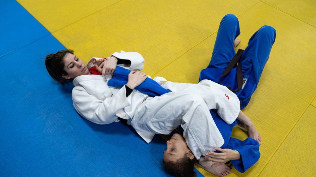 Turkish Paralympic judoka Ecem Taşın Çavdar punches on globe stage