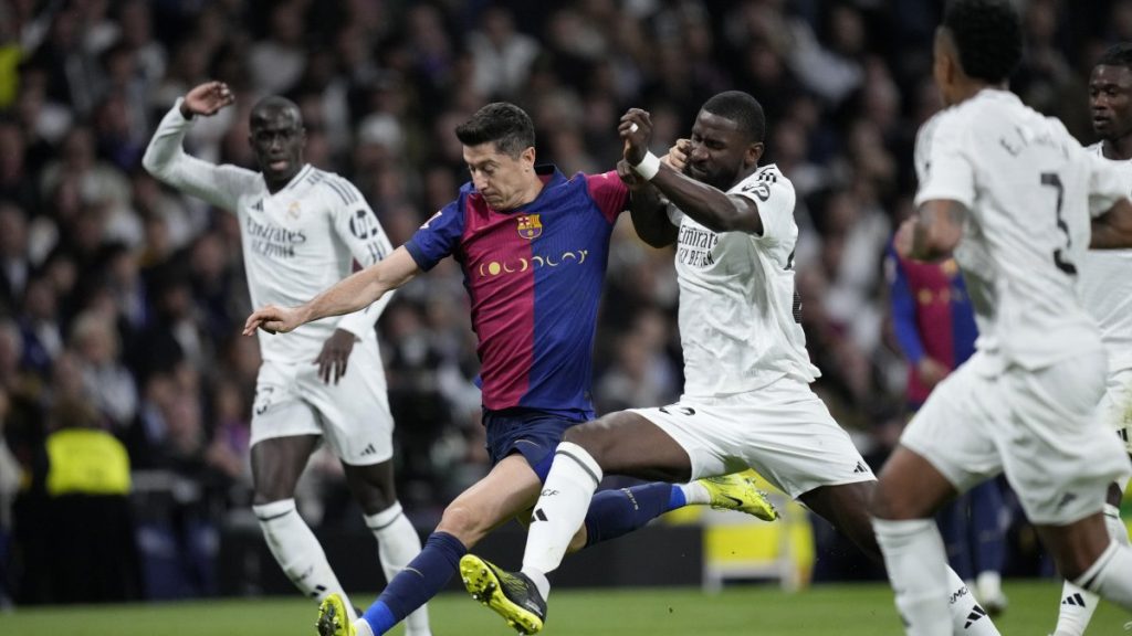 Barcelona, Real Madrid lock horns in 3rd straight Super Cup final