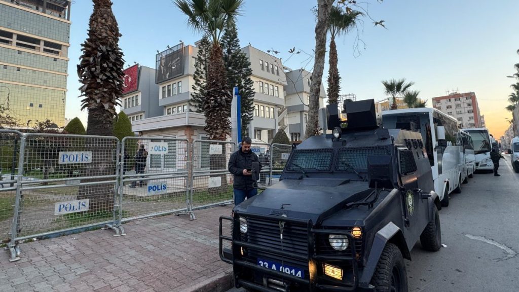 Türkiye names trustee to Mersin after PKK-linked mayor’s arrest