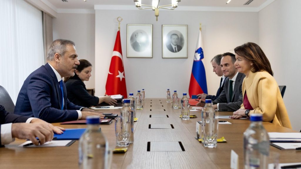 FM Fidan holds talks with Slovenian, Norwegian counterparts