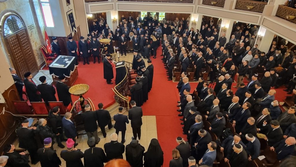 Funeral ceremony honors Jewish community’s chief rabbi in Istanbul