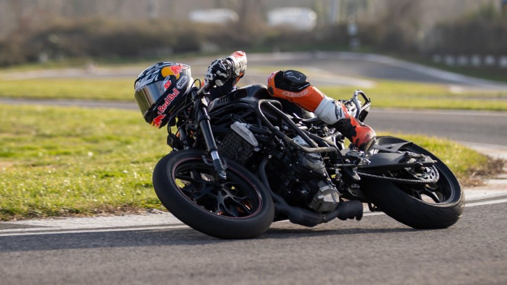 Guided by Sofuoğlu, Turkish rider Öncü sets sights on Moto2 title