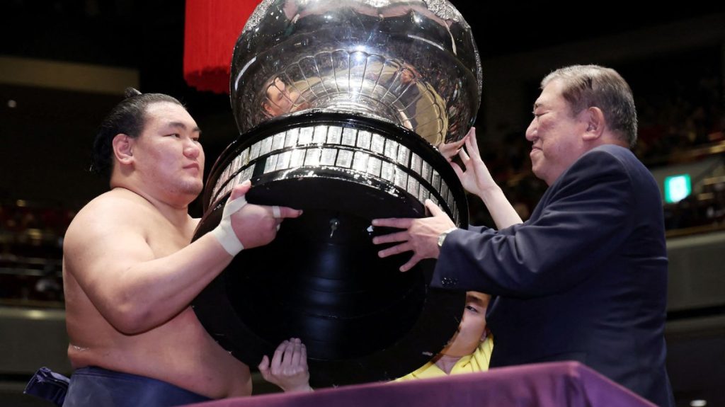 Mongolian-born Hoshoryu becomes sumo grand master, pledges integrity