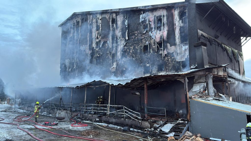 Uludağ hotel fire kills Turkish Olympian skier, instructor father