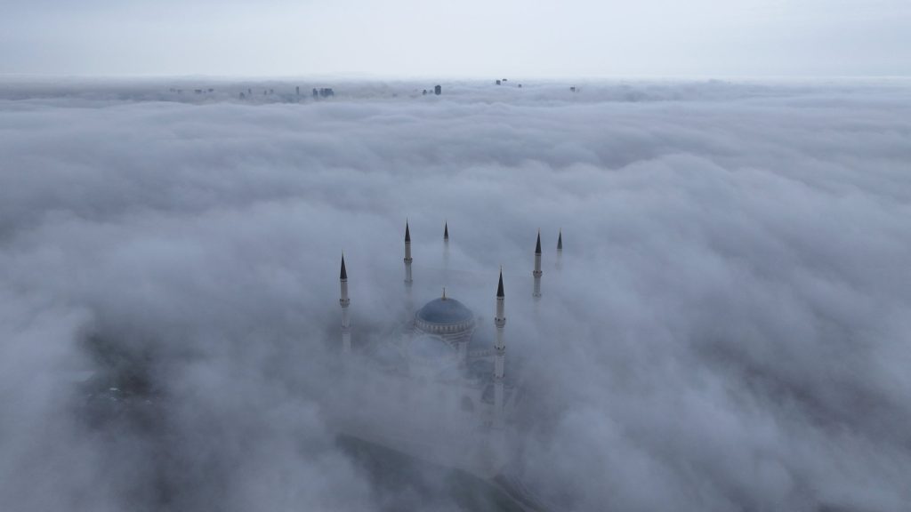 Meteorology warns of heavy rain, fog across Türkiye
