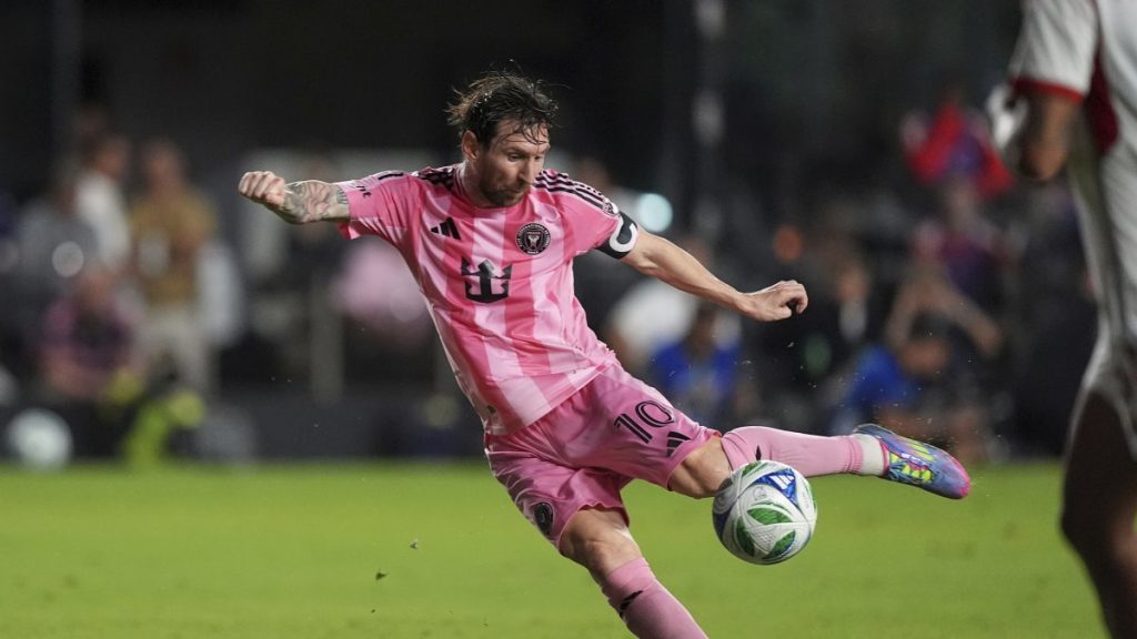 Messi hits again to keep Miami on top with 1-1 draw against Toronto