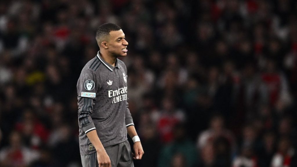 Mbappe’s legal team freezes PSG’s accounts as salary row heats up