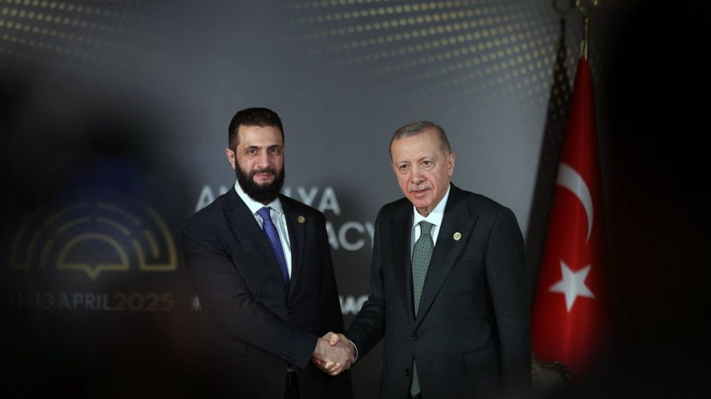 ‘Türkiye to continue to push for elimination of sanctions on Syria’