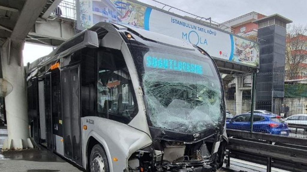 21 injured after two Metrobuses crash at bus stop in Istanbul