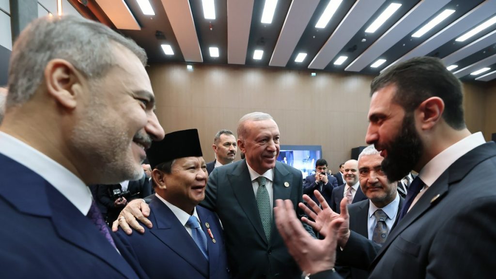 Erdoğan, Sharaa lay groundwork for Syria’s stability at Antalya Forum
