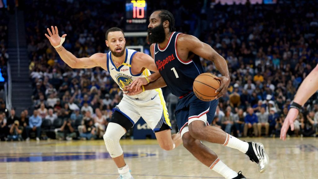 Harden lifts Clippers into NBA playoffs, send Warriors to play-in