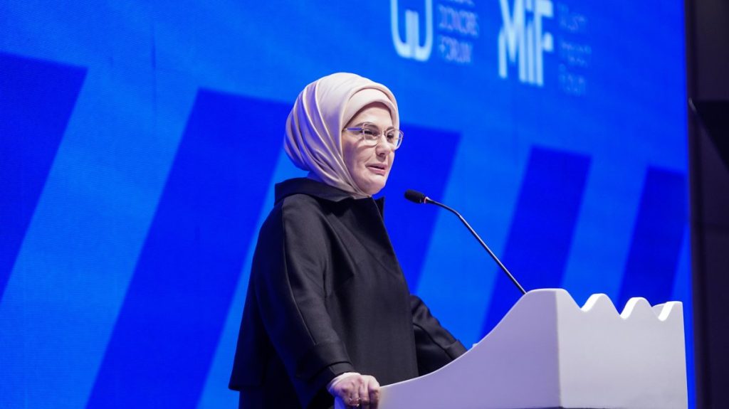 Emine Erdoğan calls for Palestine action in award acceptance message
