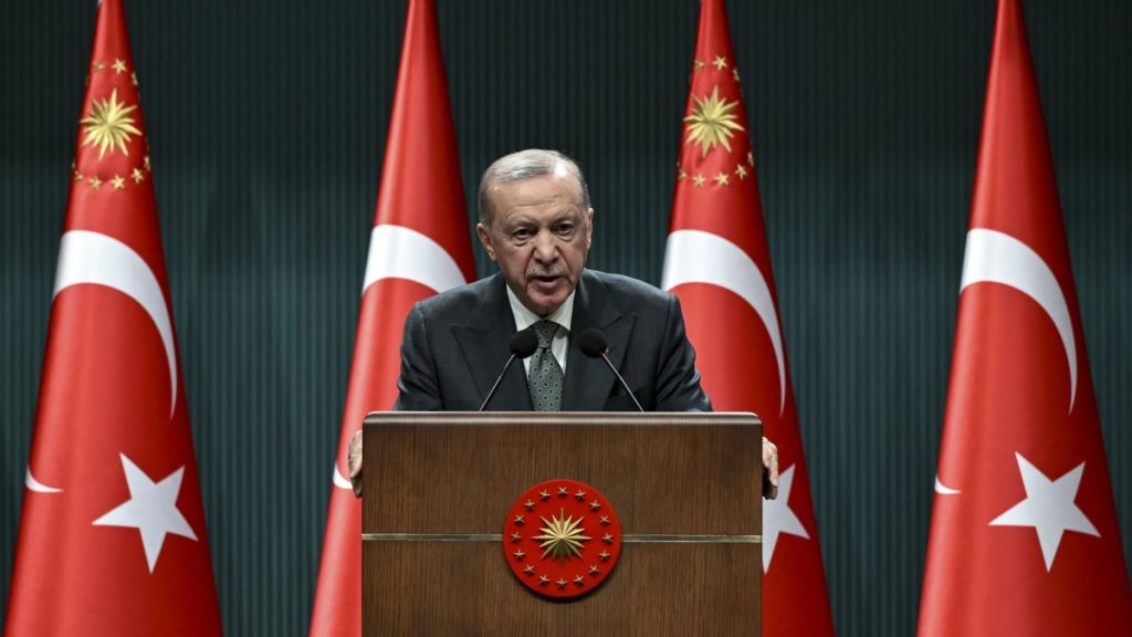 President Erdoğan launches new plan to hire 25,000 teachers