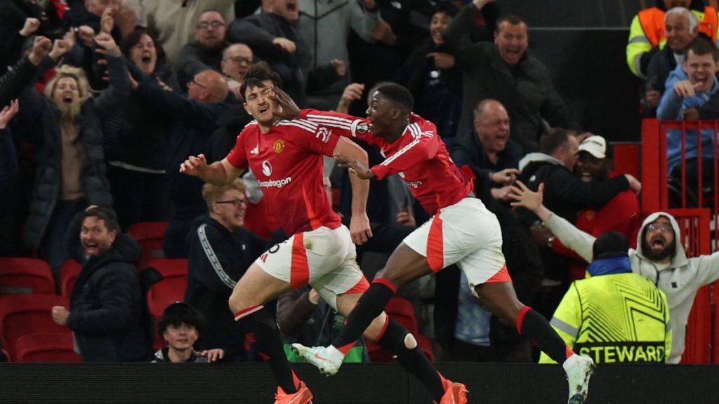 Man Utd stun Lyon in 5-4 thriller to keep Europa League dream alive