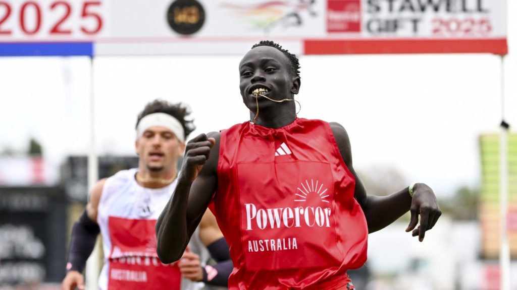 Bolt’s crown under threat as Aussie teen sprinter bursts onto scene