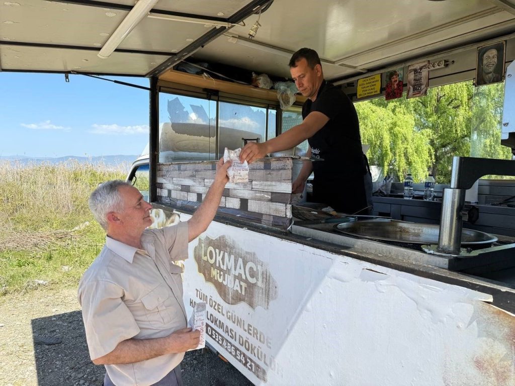 Pope’s passing saddens Turkish town preparing for visit