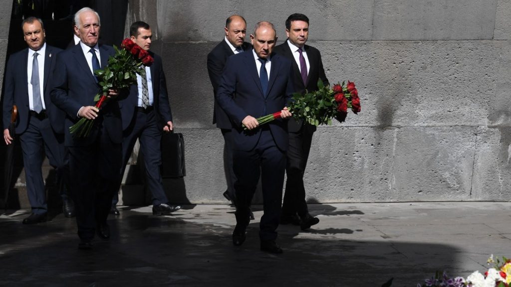 Armenian PM condemns flag burning in anti-Turkish event in Yerevan
