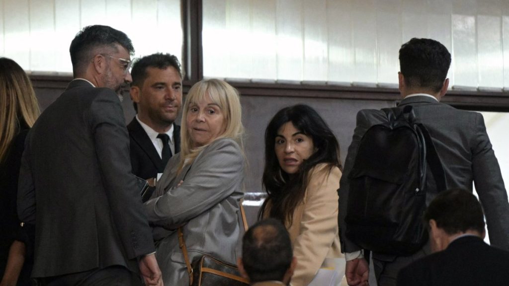 Cardiologist claims Maradona was ‘high-risk’ patient who needed clinic care