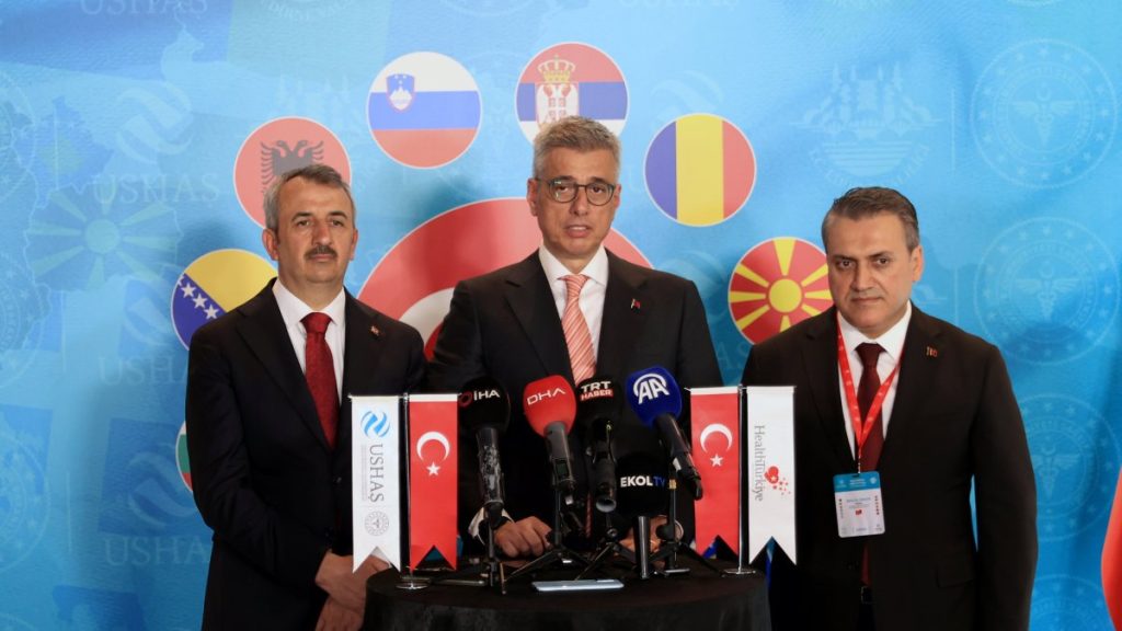 Health minister discusses medical care improvements after Istanbul quake