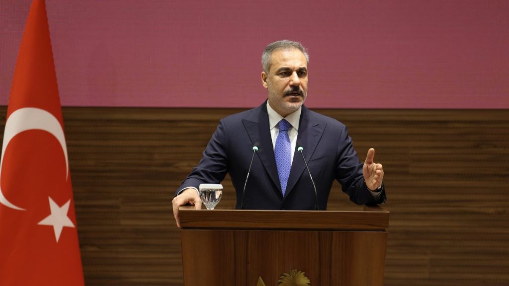 Türkiye sticks to no-compromise stance on Syria’s sovereignty: Fidan