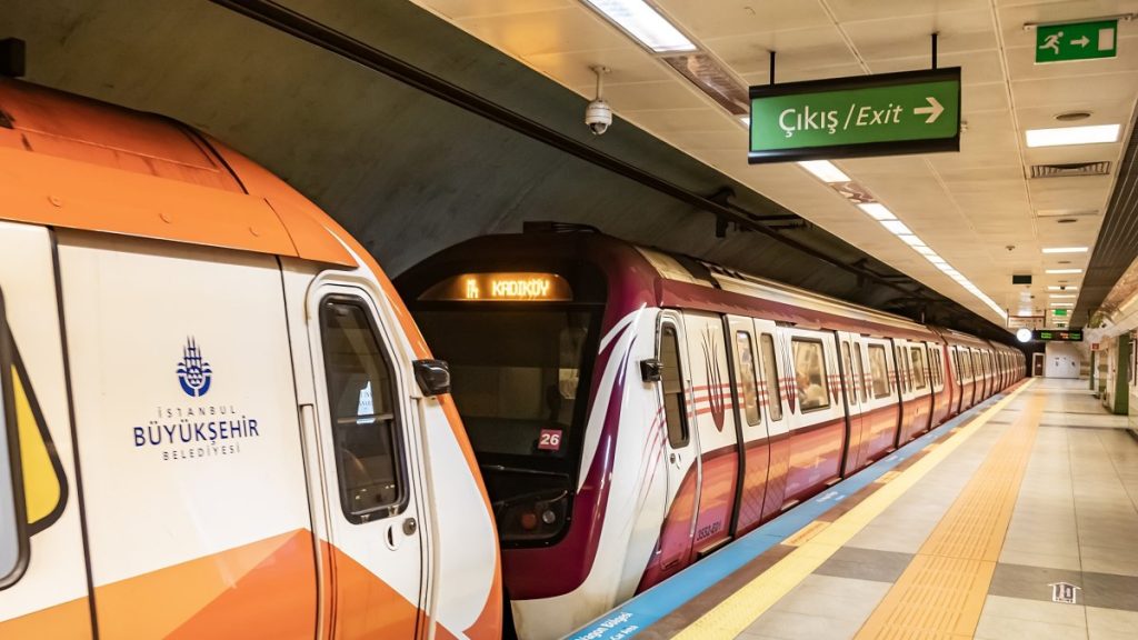 Public transport, roads adjust as Istanbul marks May 1