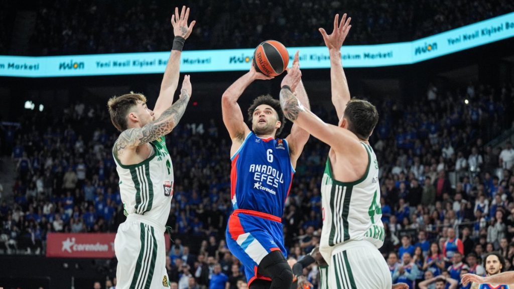 Efes to clash with Panathinaikos in winner-takes-all EuroLeague tie