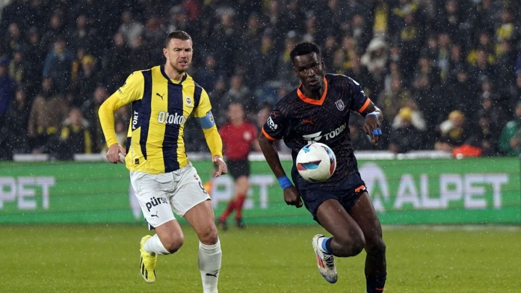 Fenerbahçe face must-win test at Başakşehir amid fading title hopes