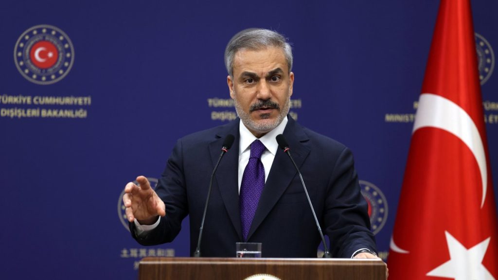 Turkish FM reveals arsenic, mercury poisoning in attempted assassination