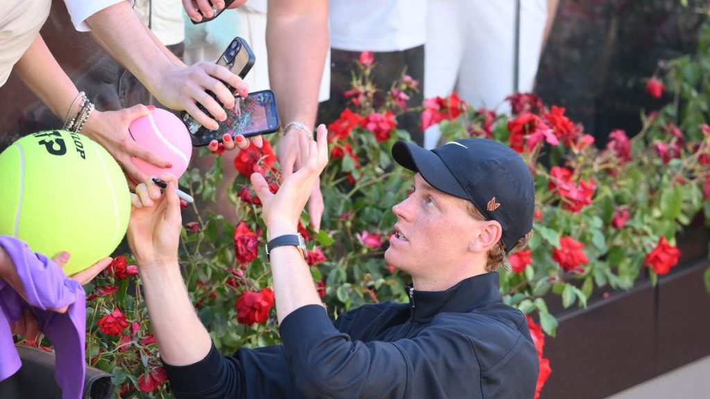 Pope Leo plays it safe, dodges match with Sinner in name only