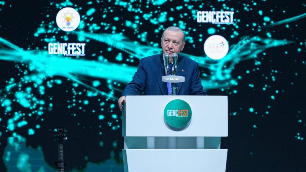 Türkiye pioneers peace, humanitarian diplomacy: Erdoğan