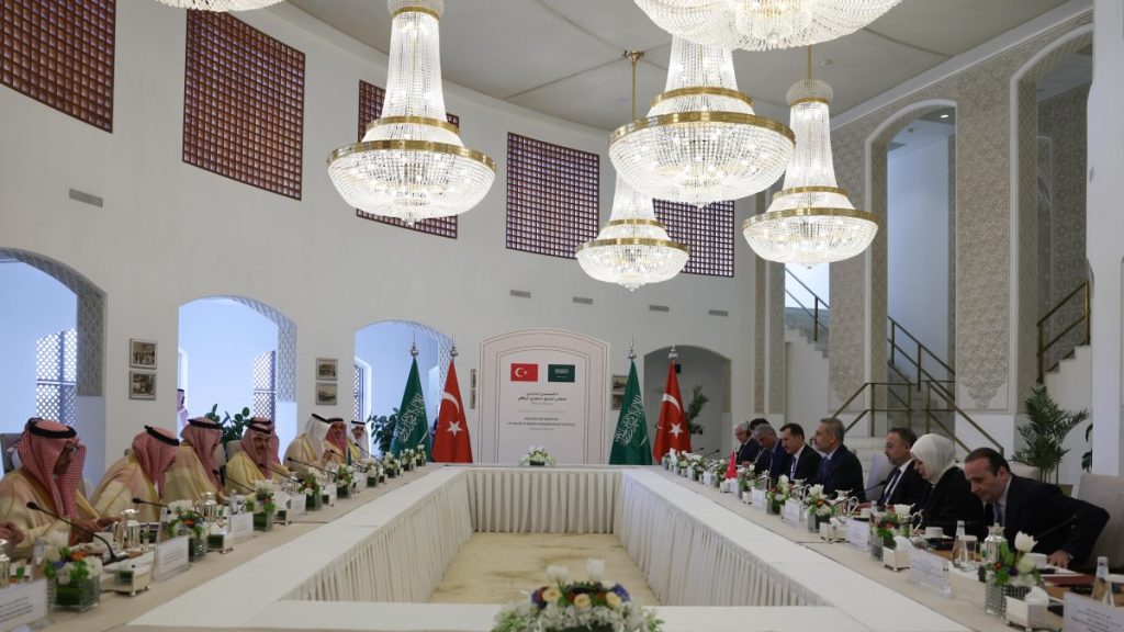 Türkiye, Saudi Arabia reaffirm ties in FM’s Riyadh visit