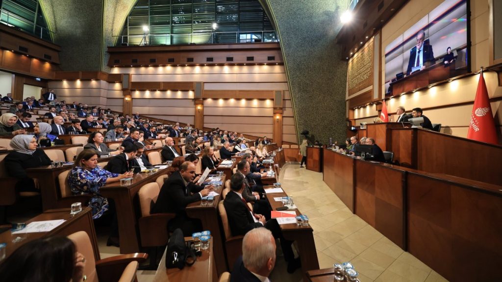 Another suspect comes forward in corruption case of Istanbul mayor